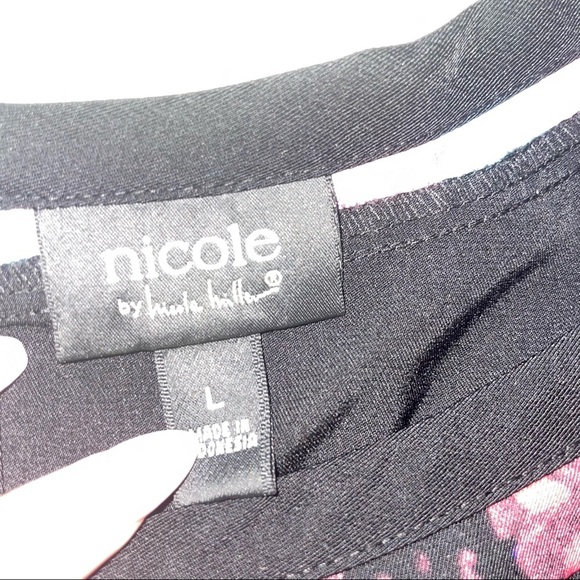 Nicole Miller sleeveless top - Picture 4 of 5